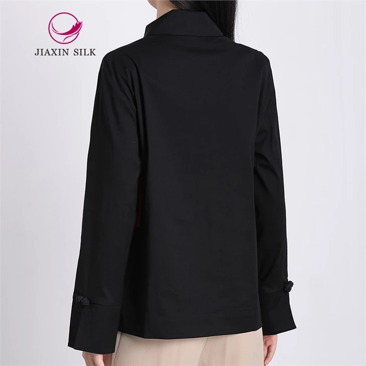 3Long straight sleeves